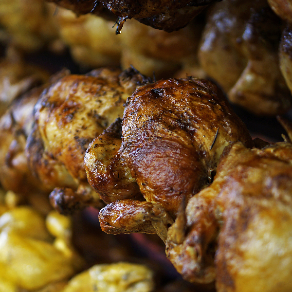 Pollos al ast