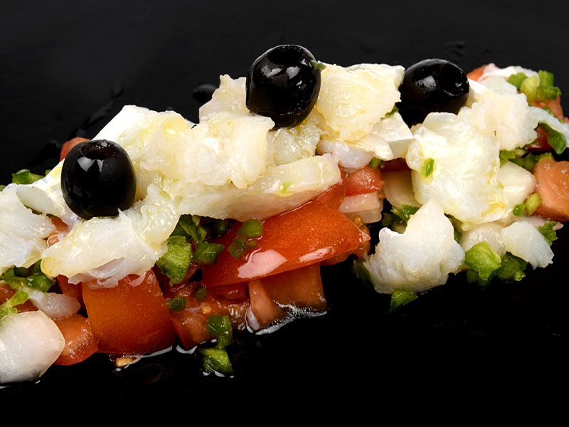 Esqueixada de bacalao