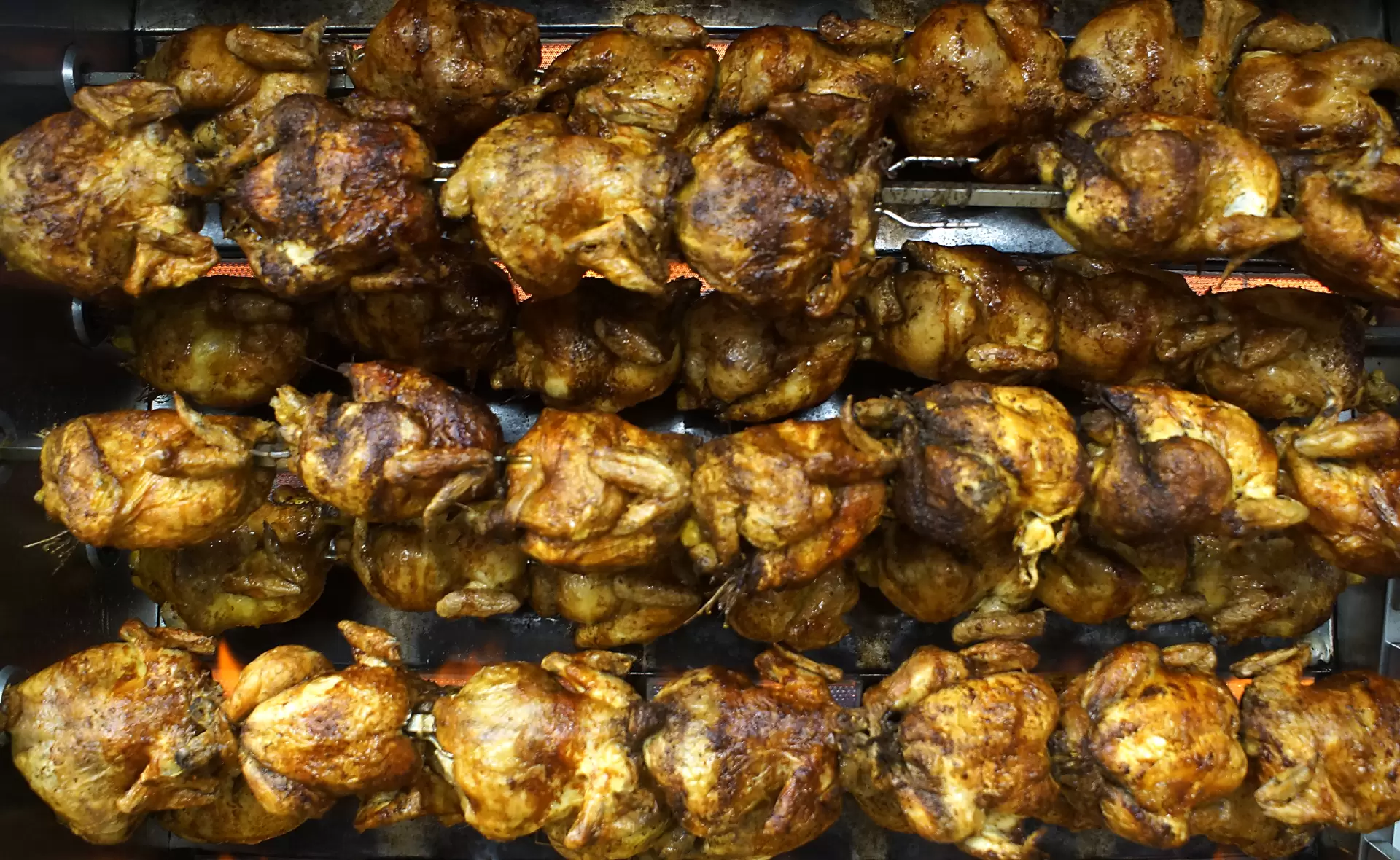 Pollos al ast y comida preparada para llevar en badalona